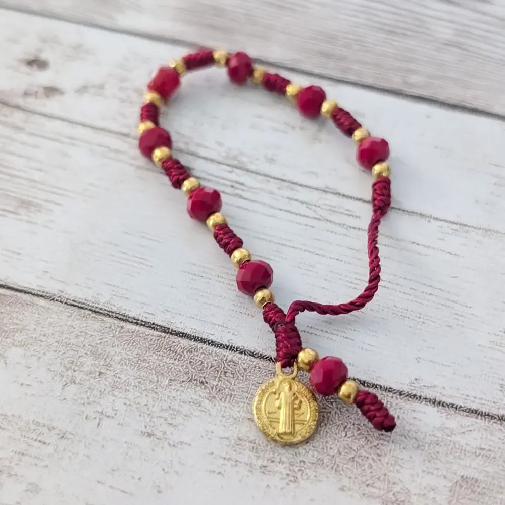 7 Knots Saint Benedict Child's Bracelet Gold Tone & Red Evil Eye St Benedict